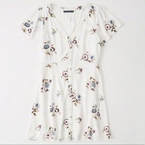 Abercrombie & Fitch Floral 90’s Inspired Tie Dress